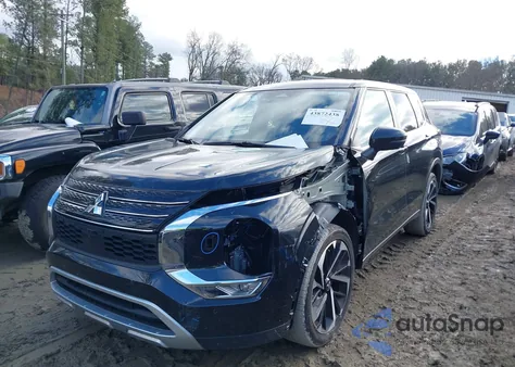 2024 Mitsubishi Outlander Se 2.5 S-Awc/Se Black Edition S-Awc/Se Black Edition W/Pano Roof S-Awc/Se Ralliart S-Awc from USA, damaged, VIN JA4J4VA80RZ041385